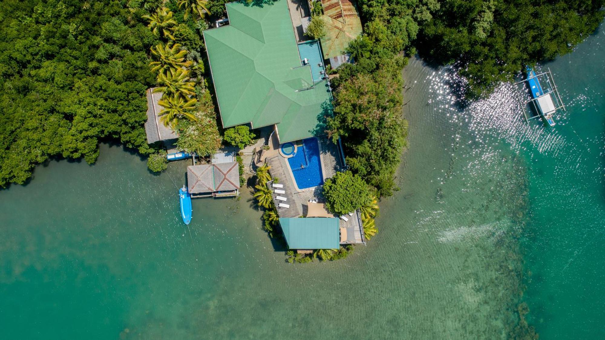 Edgewater Dive & Spa Resort Пуерто Галера Екстериор снимка